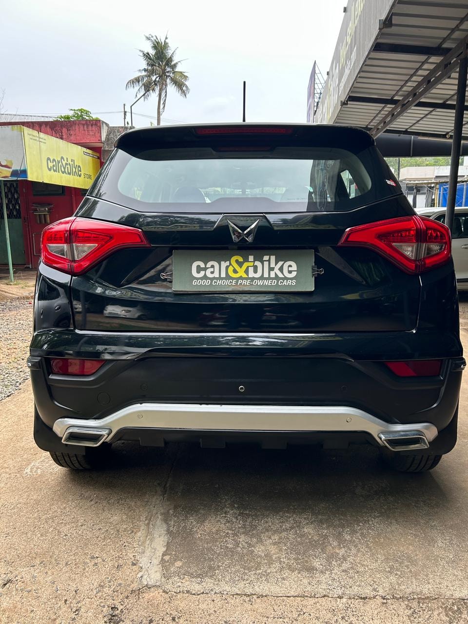 Used 2023 Mahindra XUV300 Used 2023 Mahindra XUV300