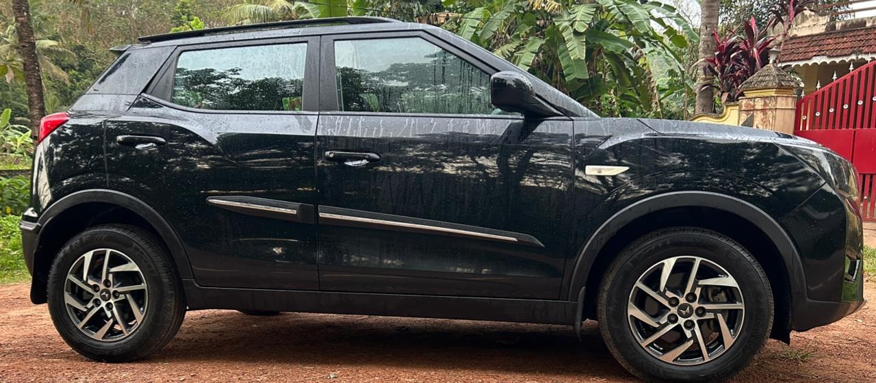 Used 2023 Mahindra XUV300 Used 2023 Mahindra XUV300