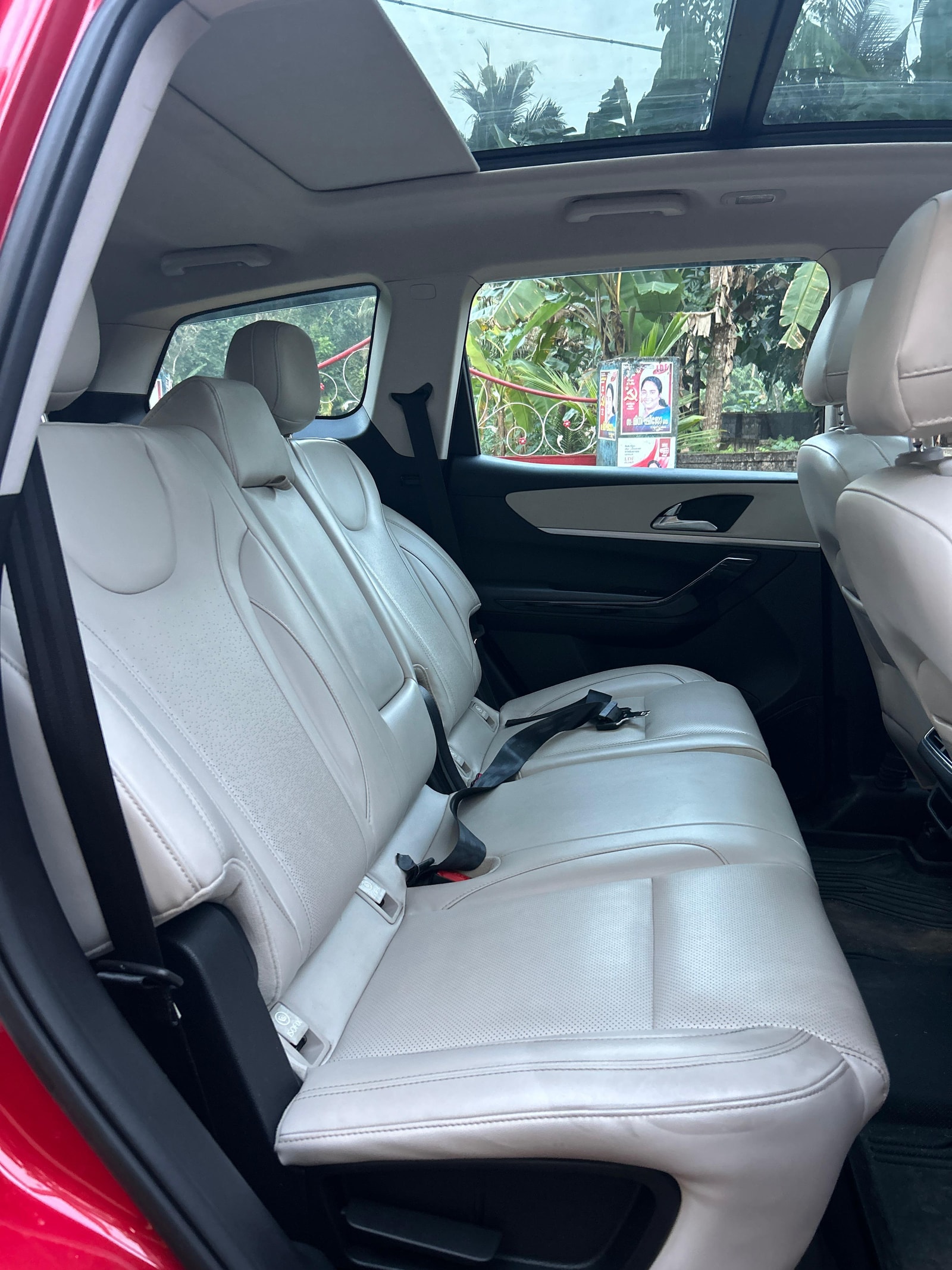 Used 2023 Mahindra XUV700 Used 2023 Mahindra XUV700