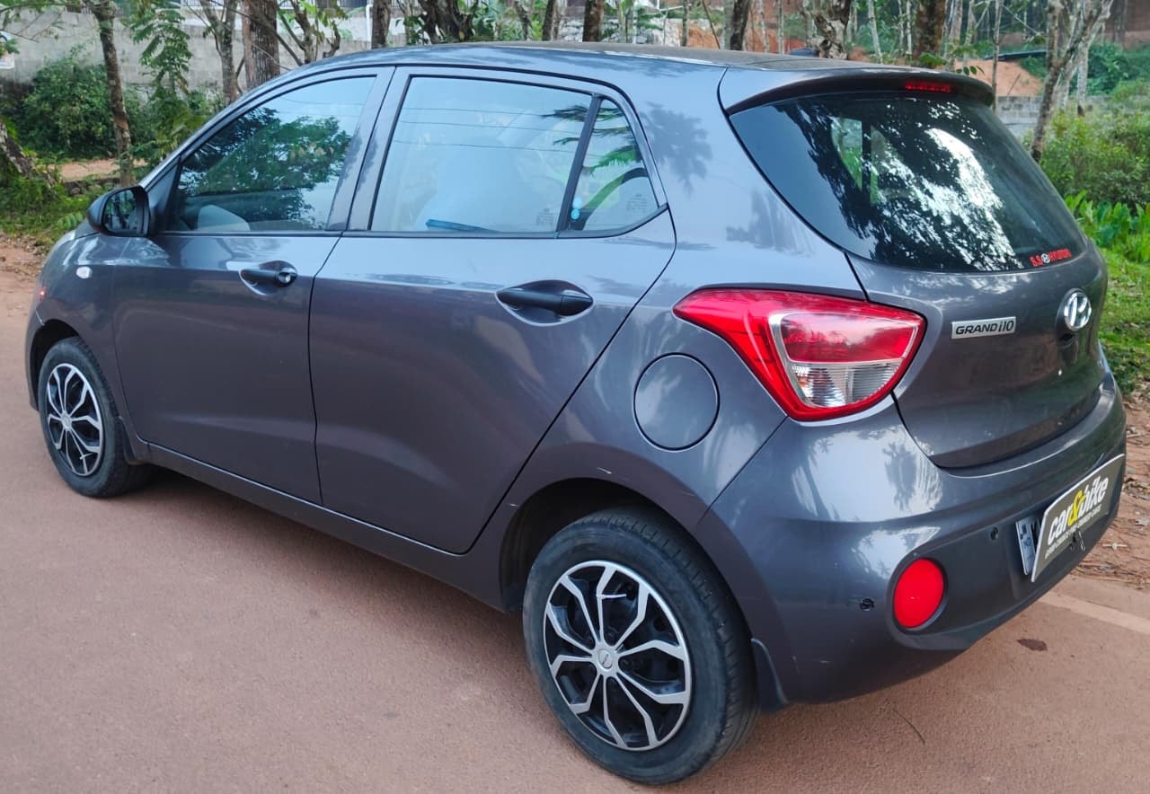 Used 2019 Hyundai Grand i10 Used 2019 Hyundai Grand i10