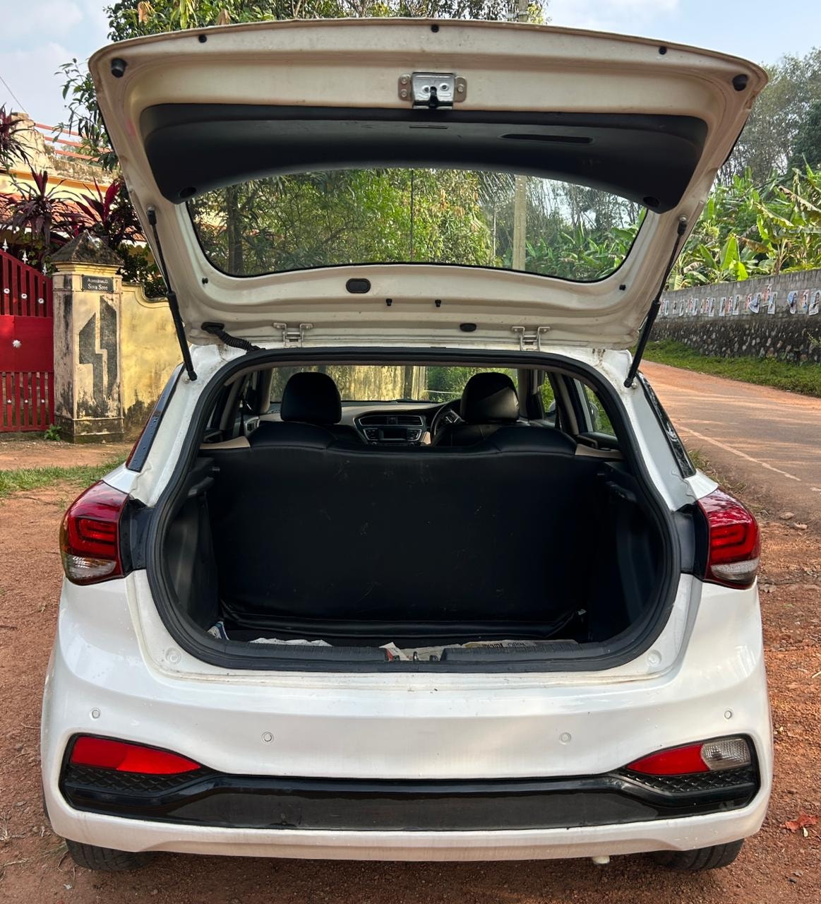 Elite i20 image 10 Elite i20 image 10