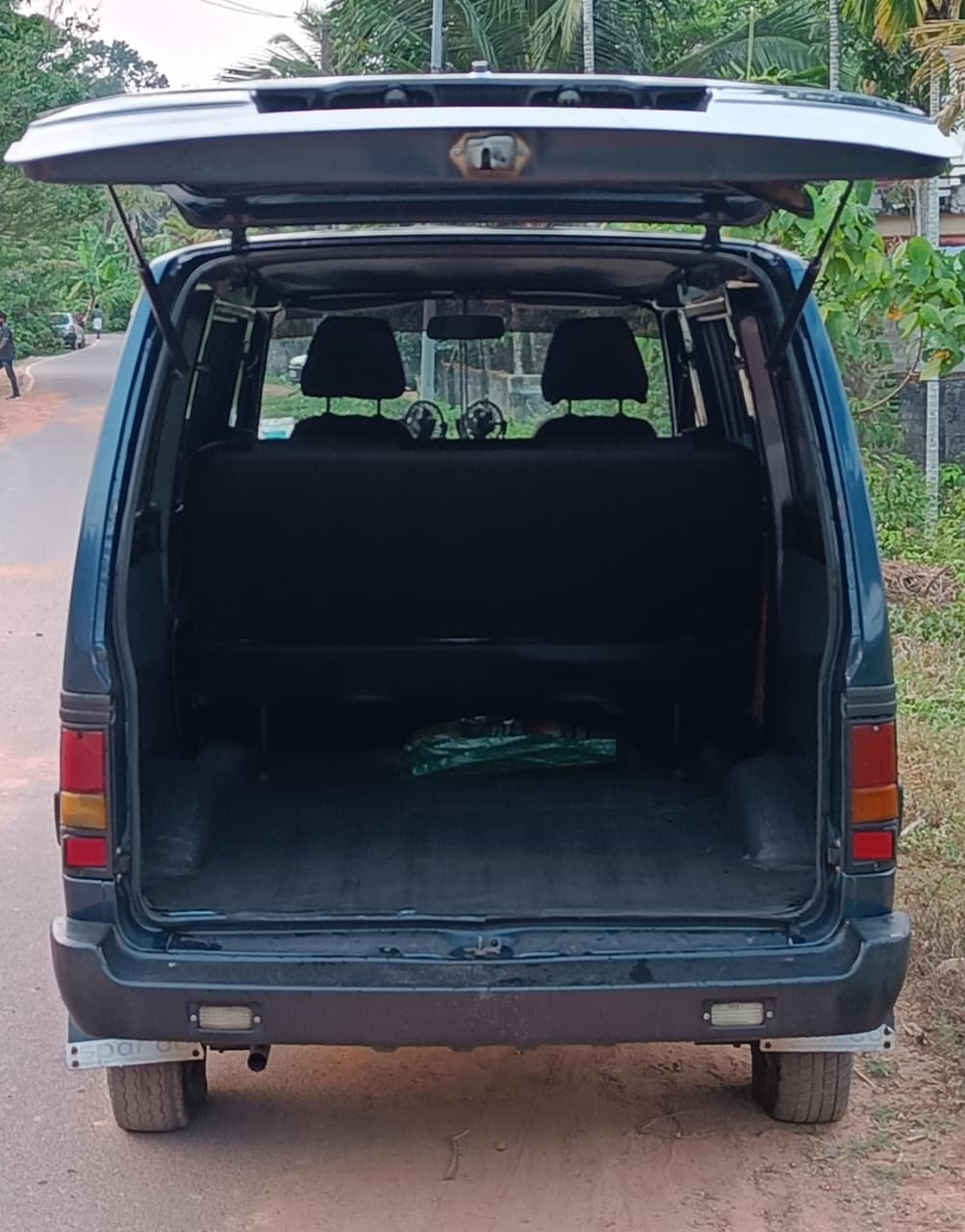 Used 2017 Maruti Suzuki Omni Used 2017 Maruti Suzuki Omni