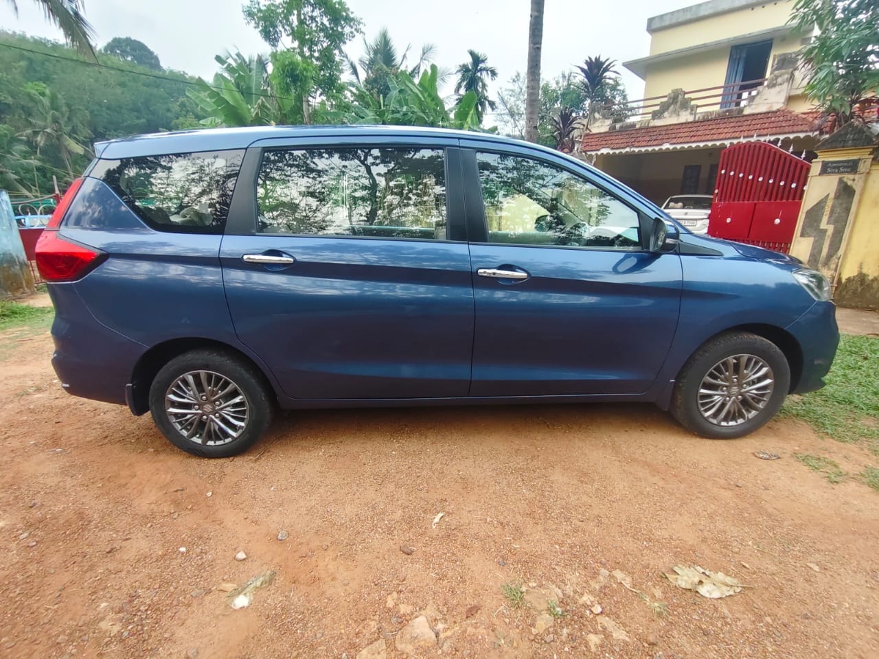 Ertiga image 6 Ertiga image 6