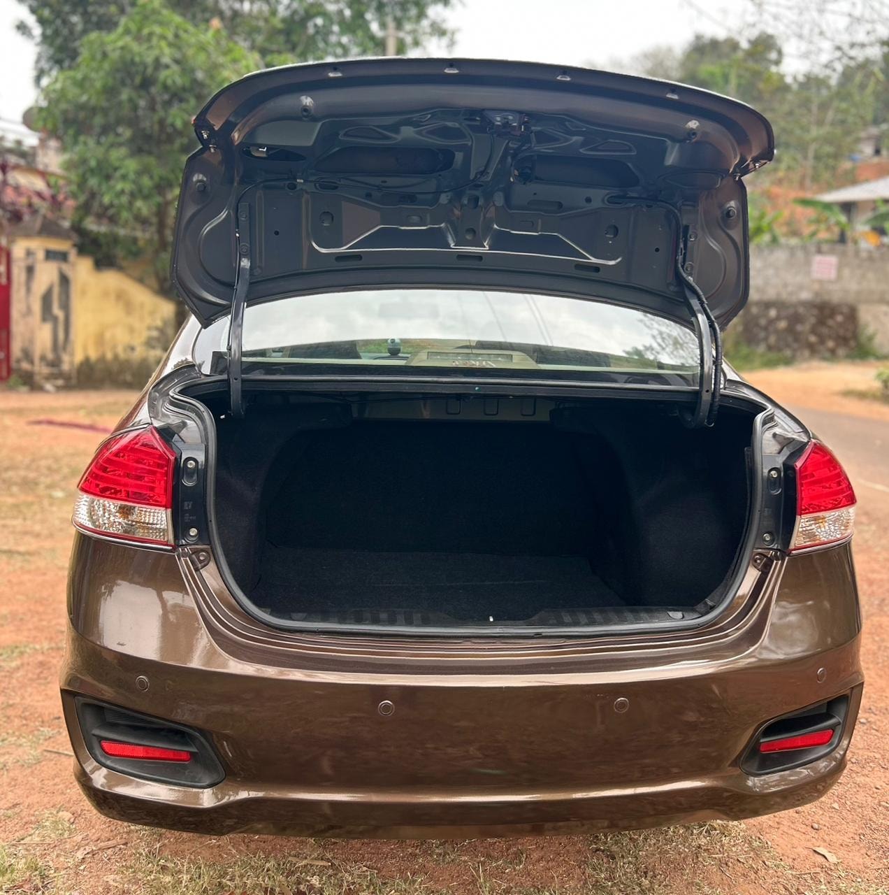 Ciaz image 10 Ciaz image 10