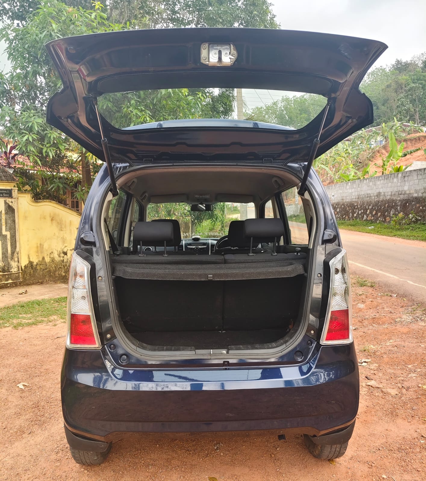 Used 2013 Maruti Suzuki Wagon R Used 2013 Maruti Suzuki Wagon R