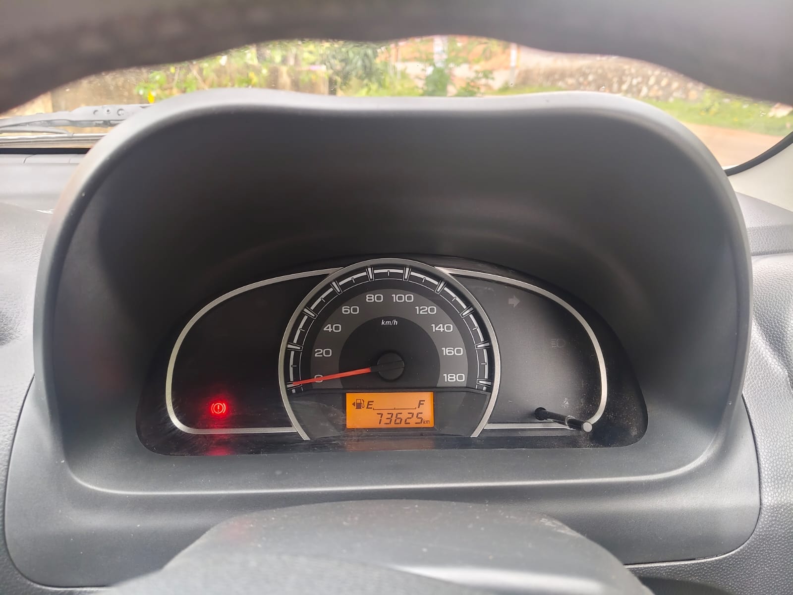 Alto 800 image 11 Alto 800 image 11