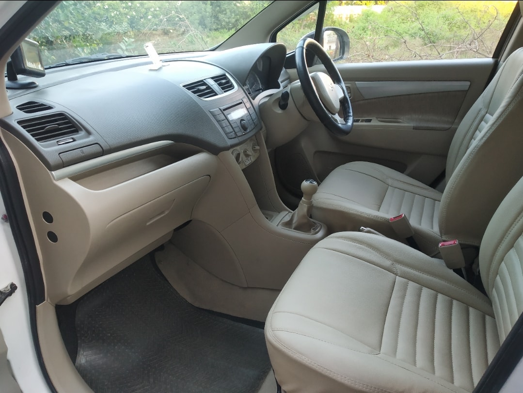 Ertiga image 6 Ertiga image 6