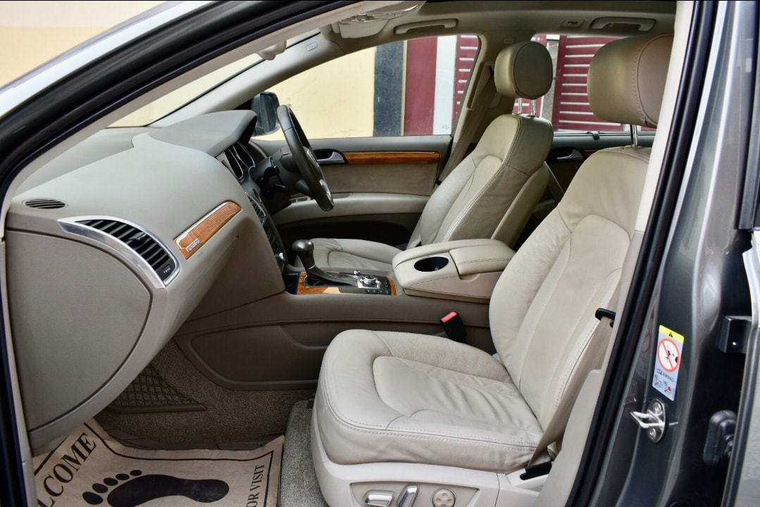 Q7 image 16 Q7 image 16