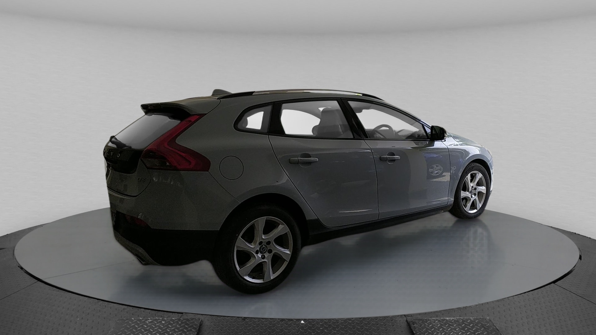 V40 image 6 V40 image 6