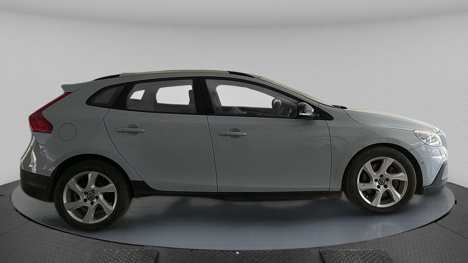 V40 image 7 V40 image 7