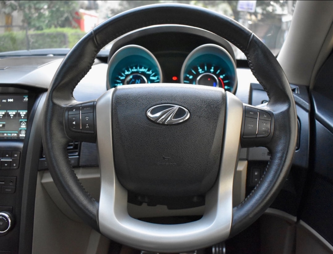 XUV500 image 13 XUV500 image 13