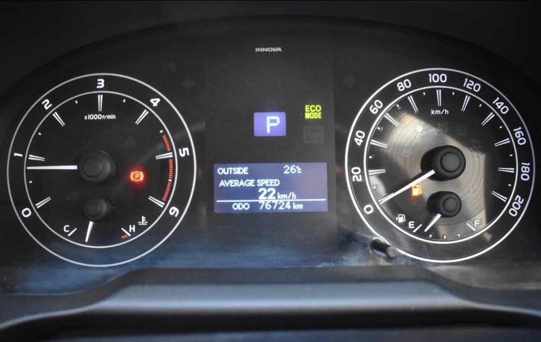 Innova Crysta image 12 Innova Crysta image 12