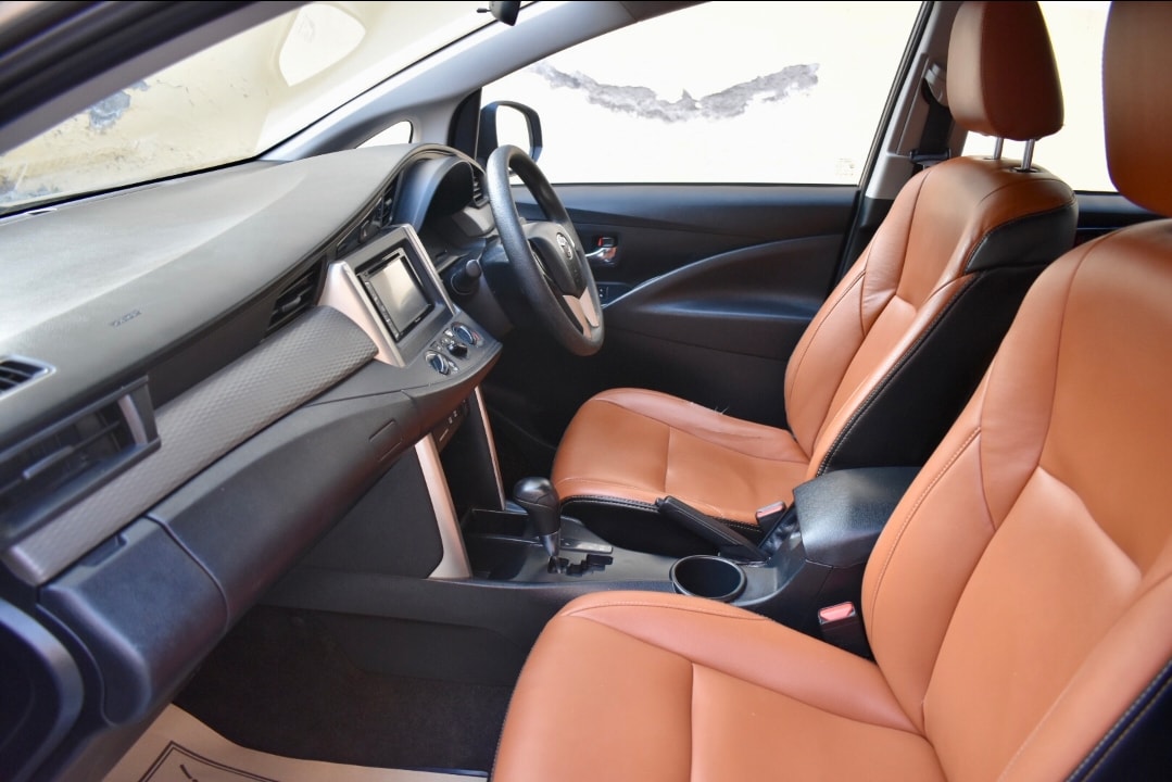 Innova Crysta image 14 Innova Crysta image 14