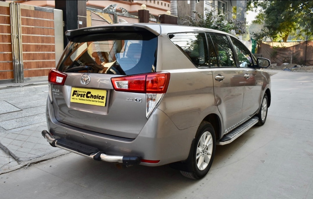 Innova Crysta image 3 Innova Crysta image 3