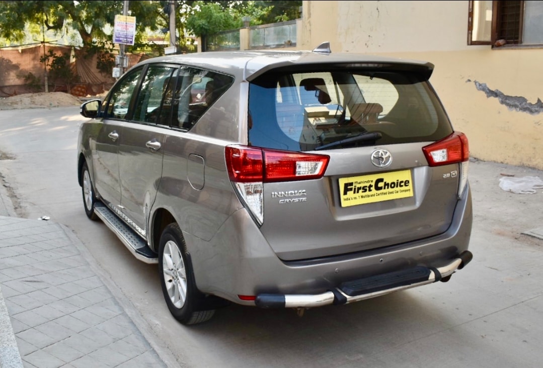 Innova Crysta image 5 Innova Crysta image 5