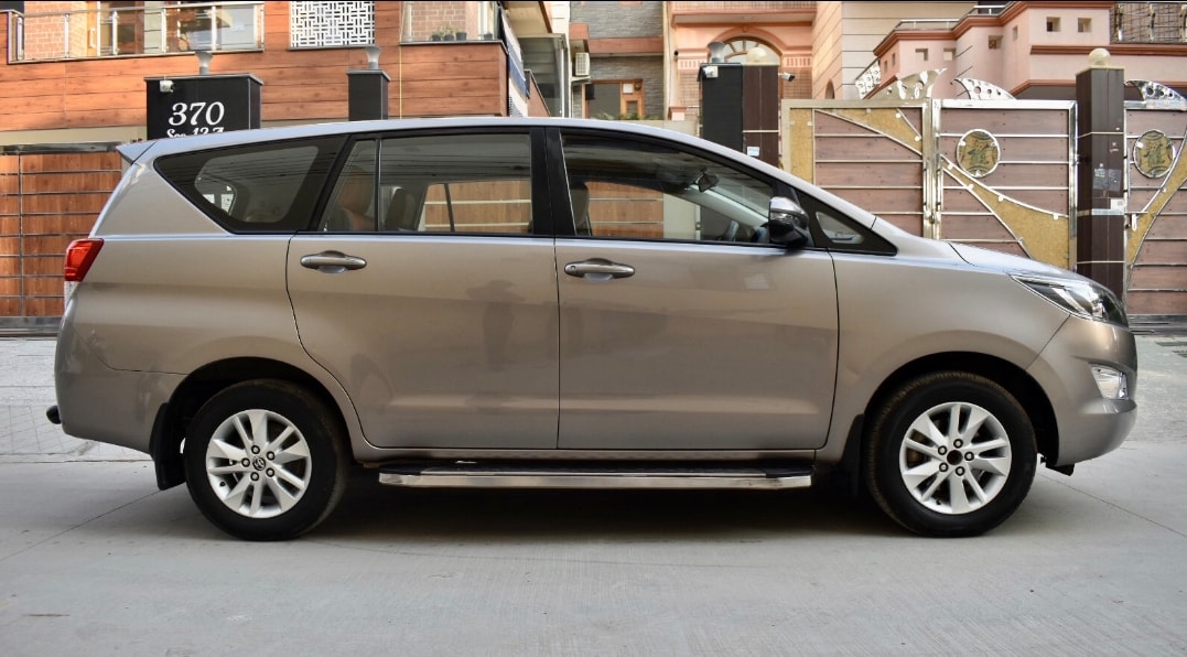 Innova Crysta image 6 Innova Crysta image 6