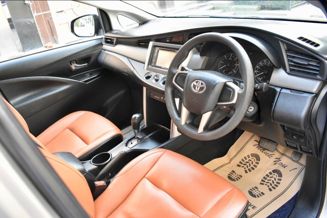 Innova Crysta image 13 Innova Crysta image 13