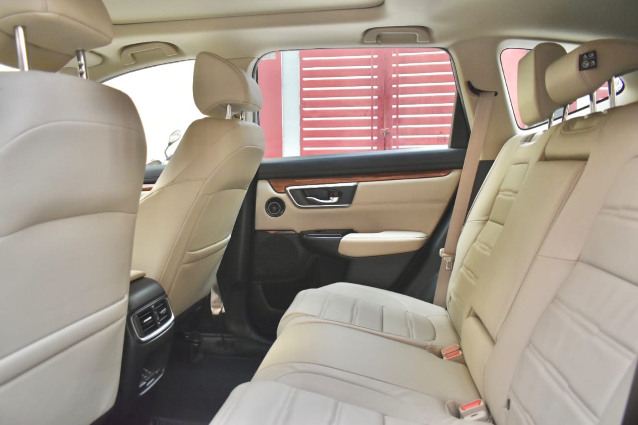 CR-V image 15 CR-V image 15