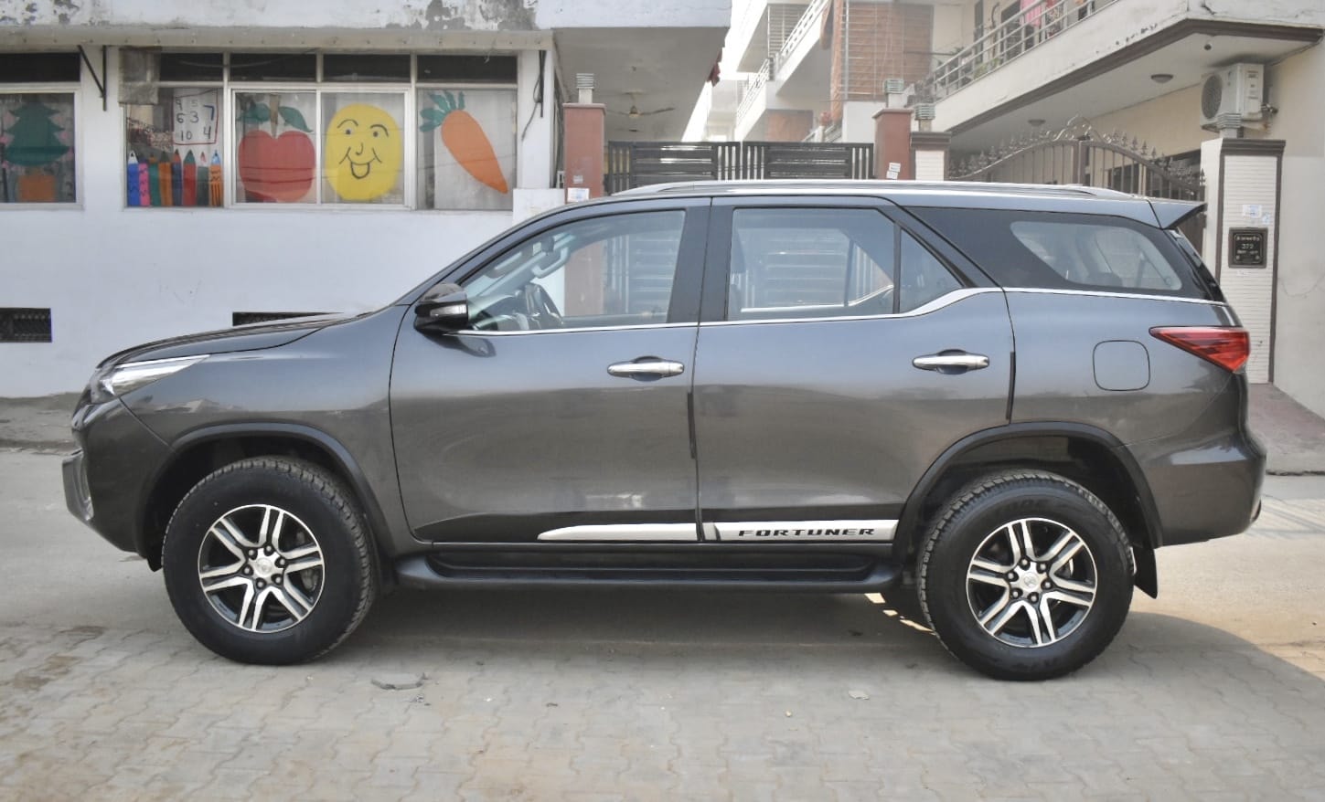 Fortuner image 2 Fortuner image 2