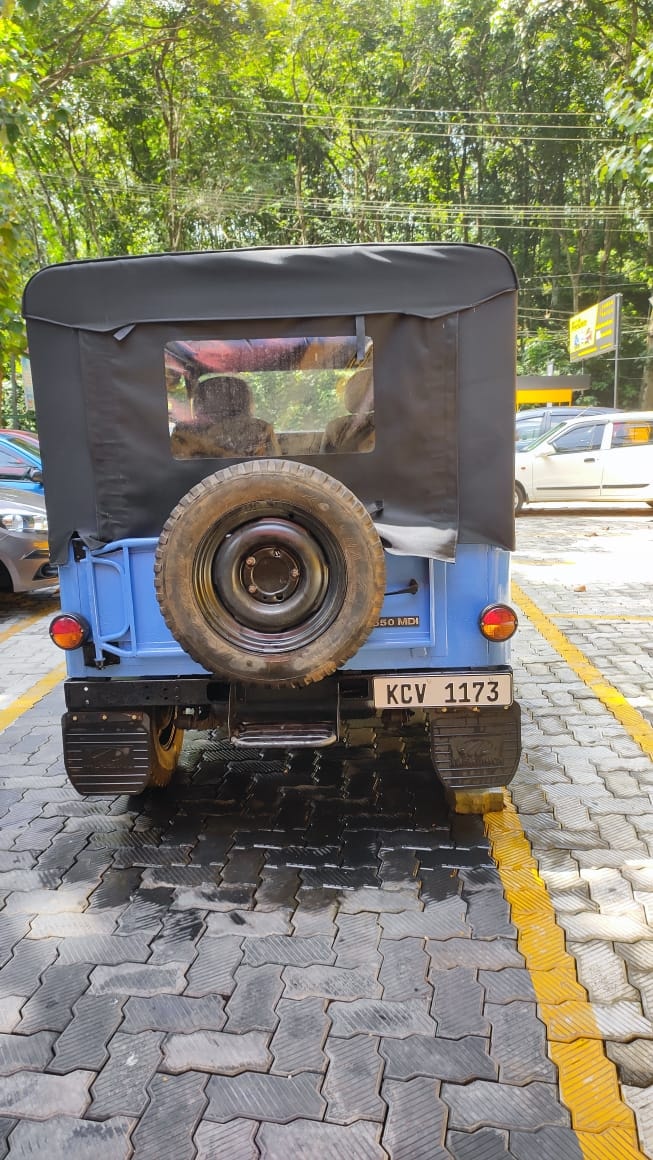 Jeep image 9 Jeep image 9