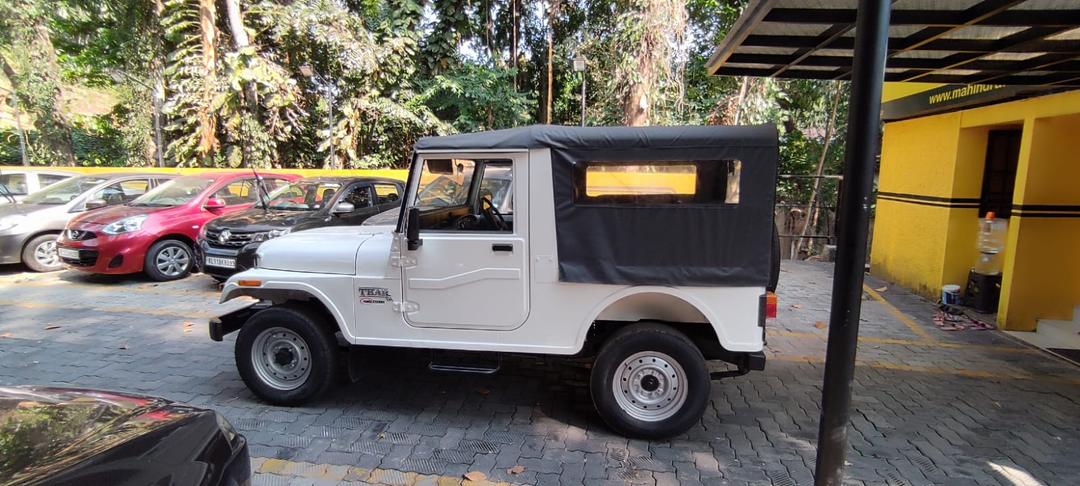 2015 Mahindra Thar DI 2WD BS4 PS Left Side View 