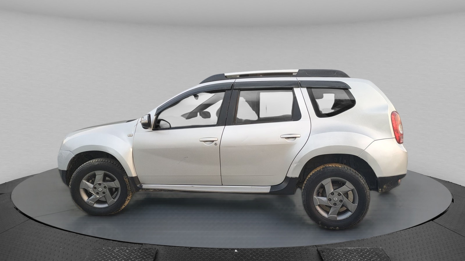 Duster image 2 Duster image 2