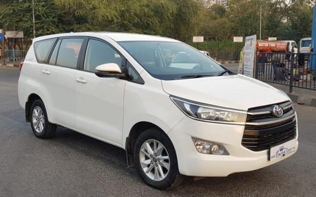 Innova Crysta image 1 Innova Crysta image 1