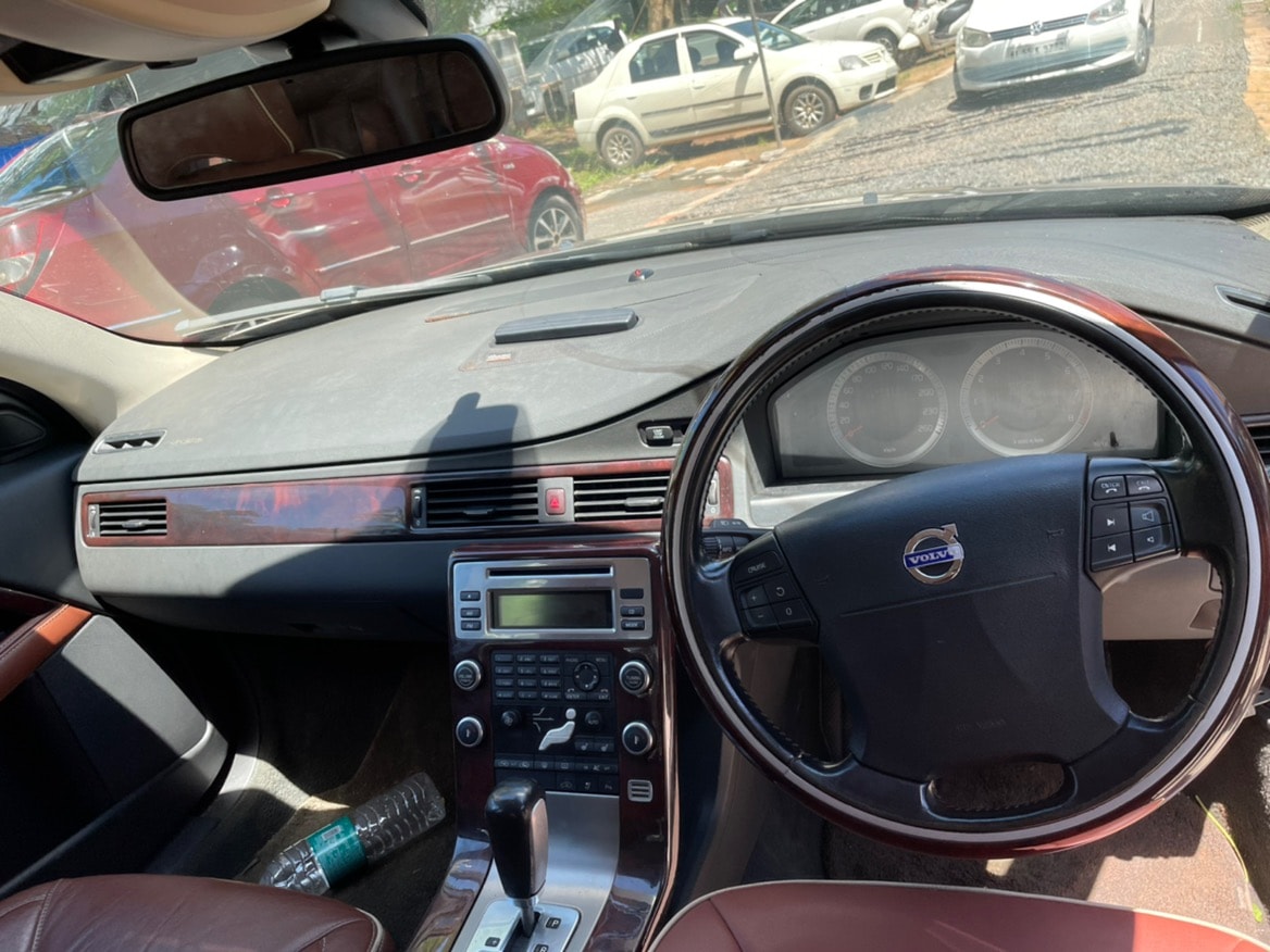 S80 image 4 S80 image 4