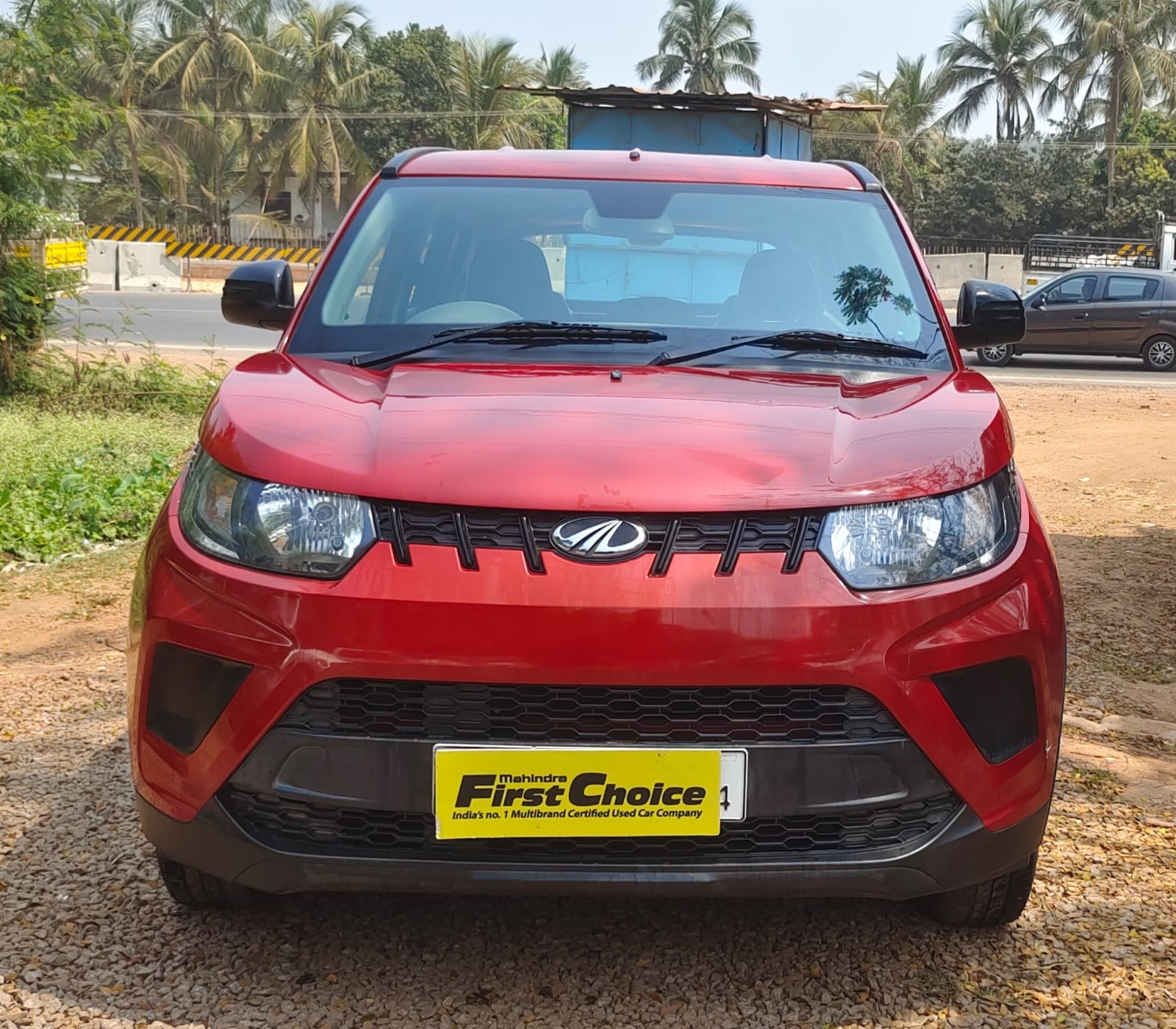 KUV100 image 8 KUV100 image 8