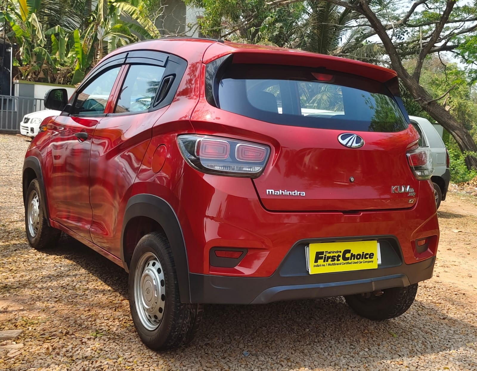 KUV100 image 3 KUV100 image 3