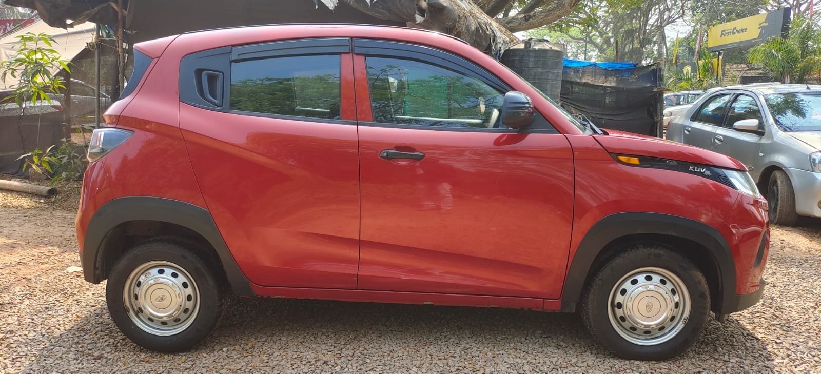 KUV100 image 6 KUV100 image 6