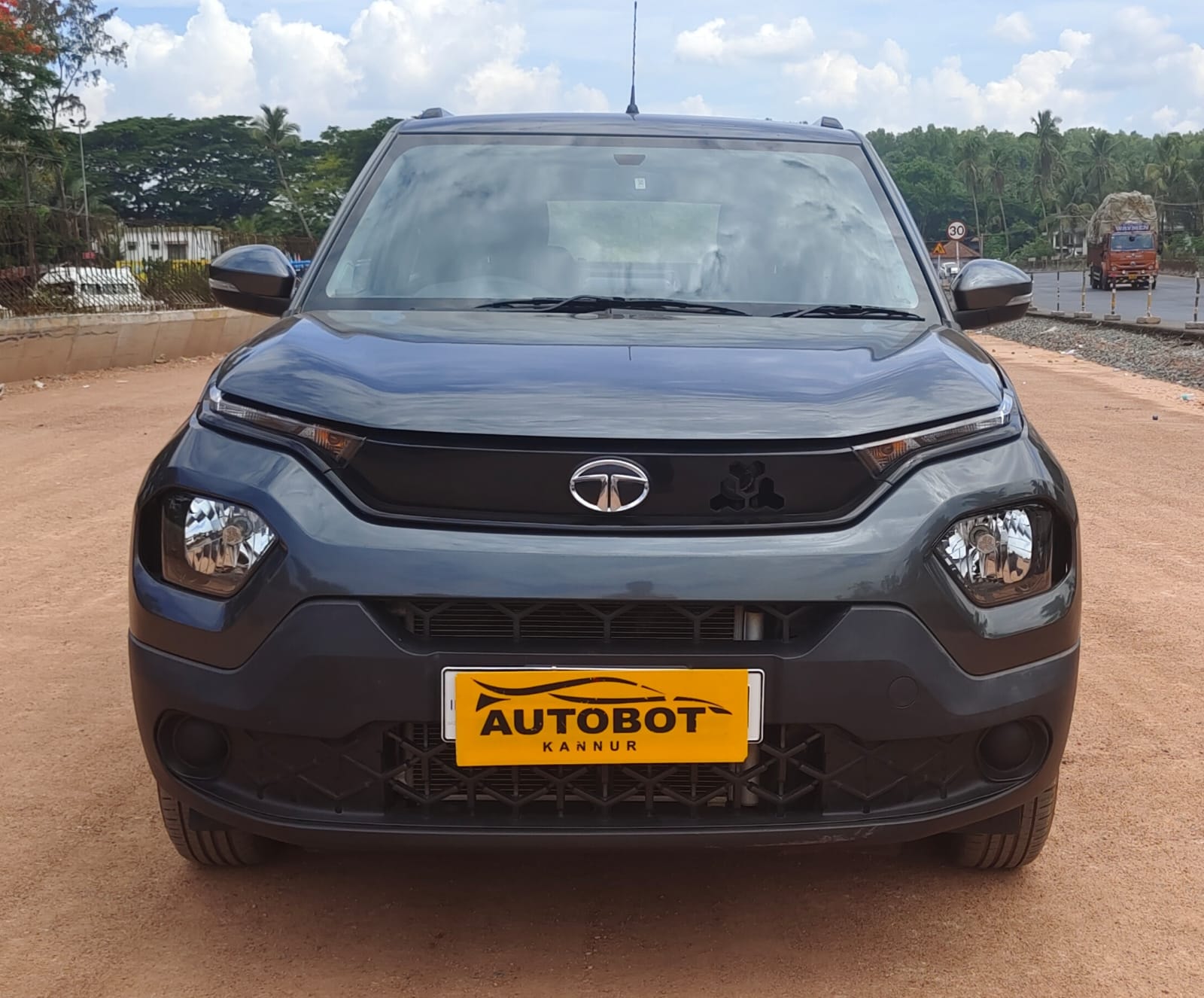 Punch image 8 Punch image 8