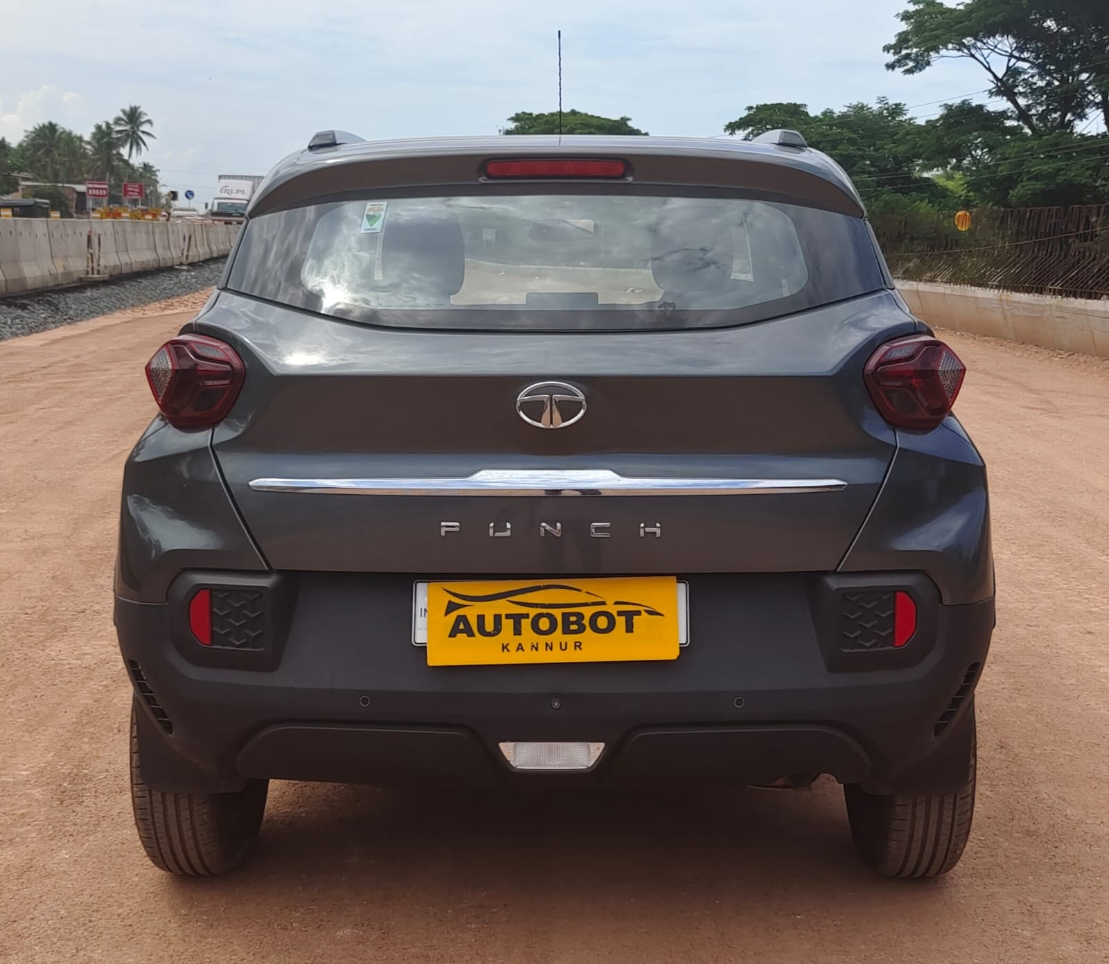 Punch image 4 Punch image 4