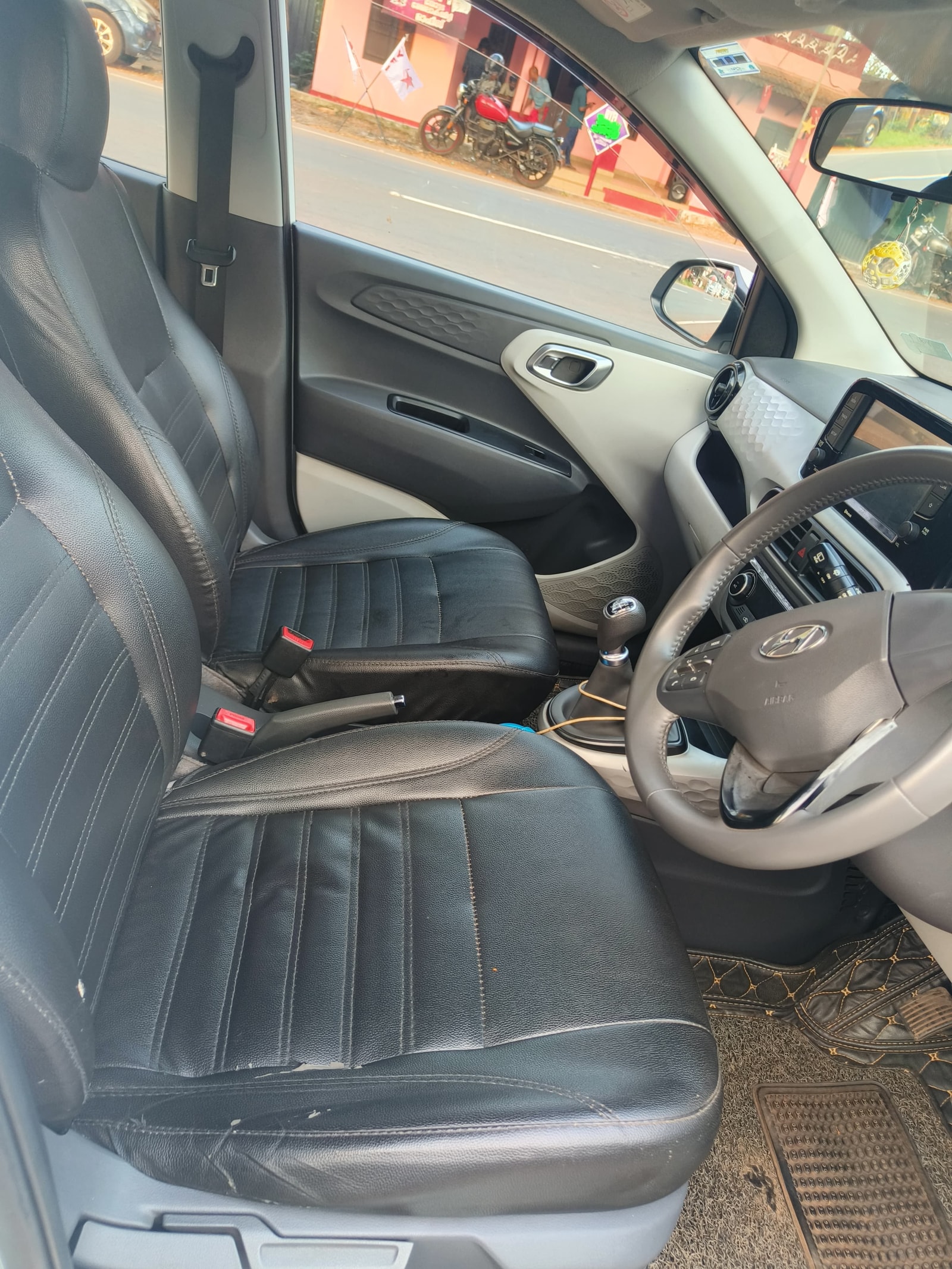 Grand i10 image 14 Grand i10 image 14