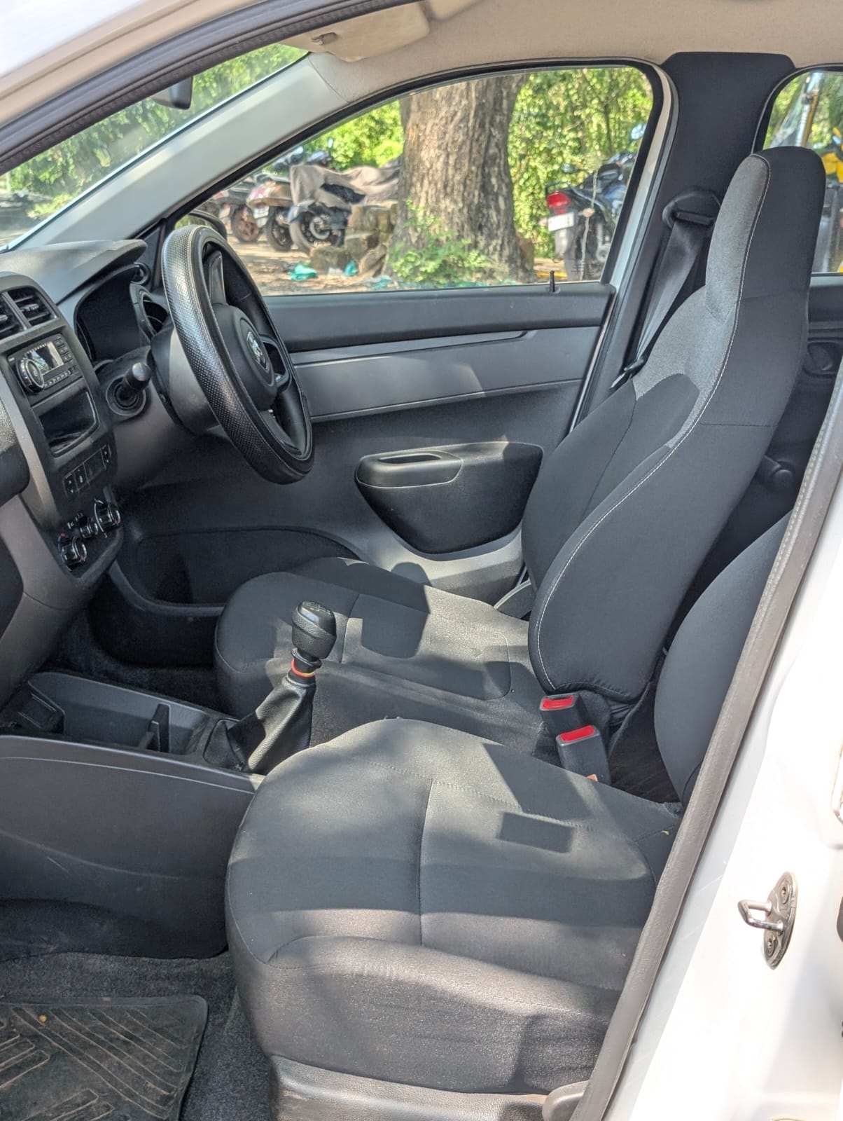 Kwid image 10 Kwid image 10