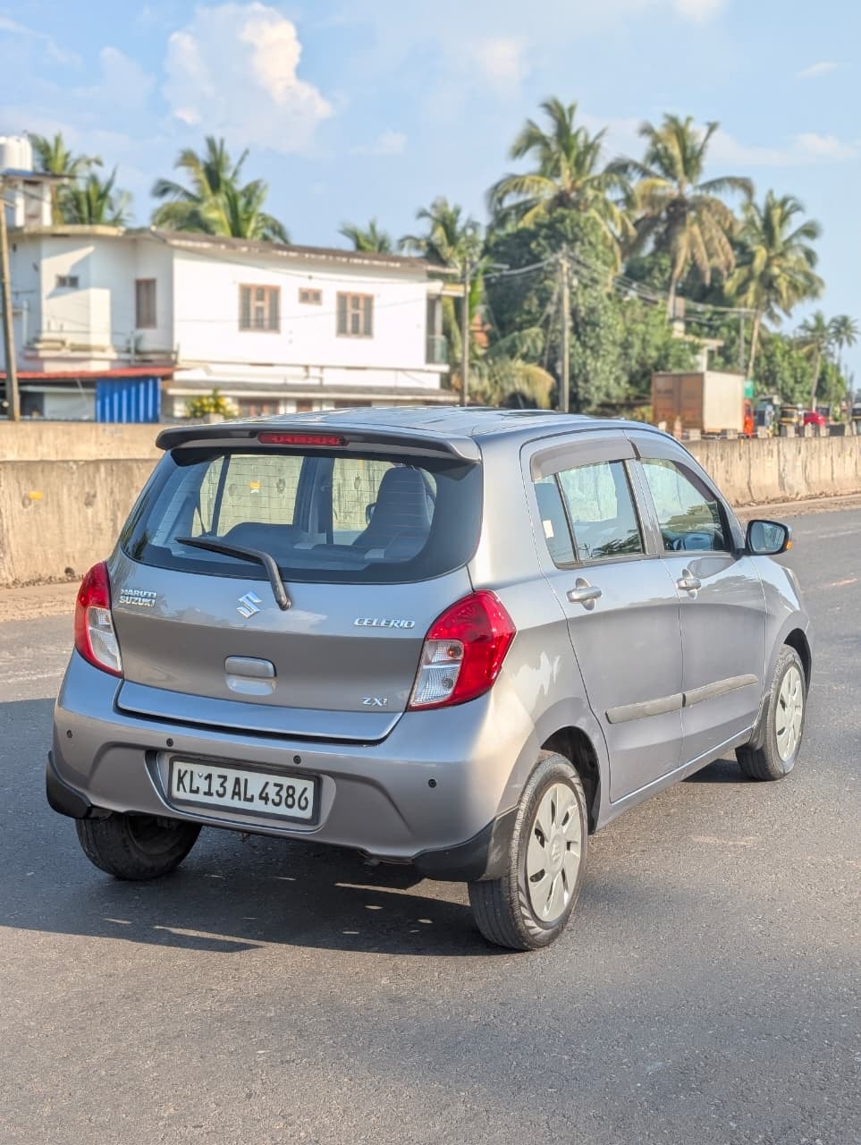 Celerio X image 5 Celerio X image 5