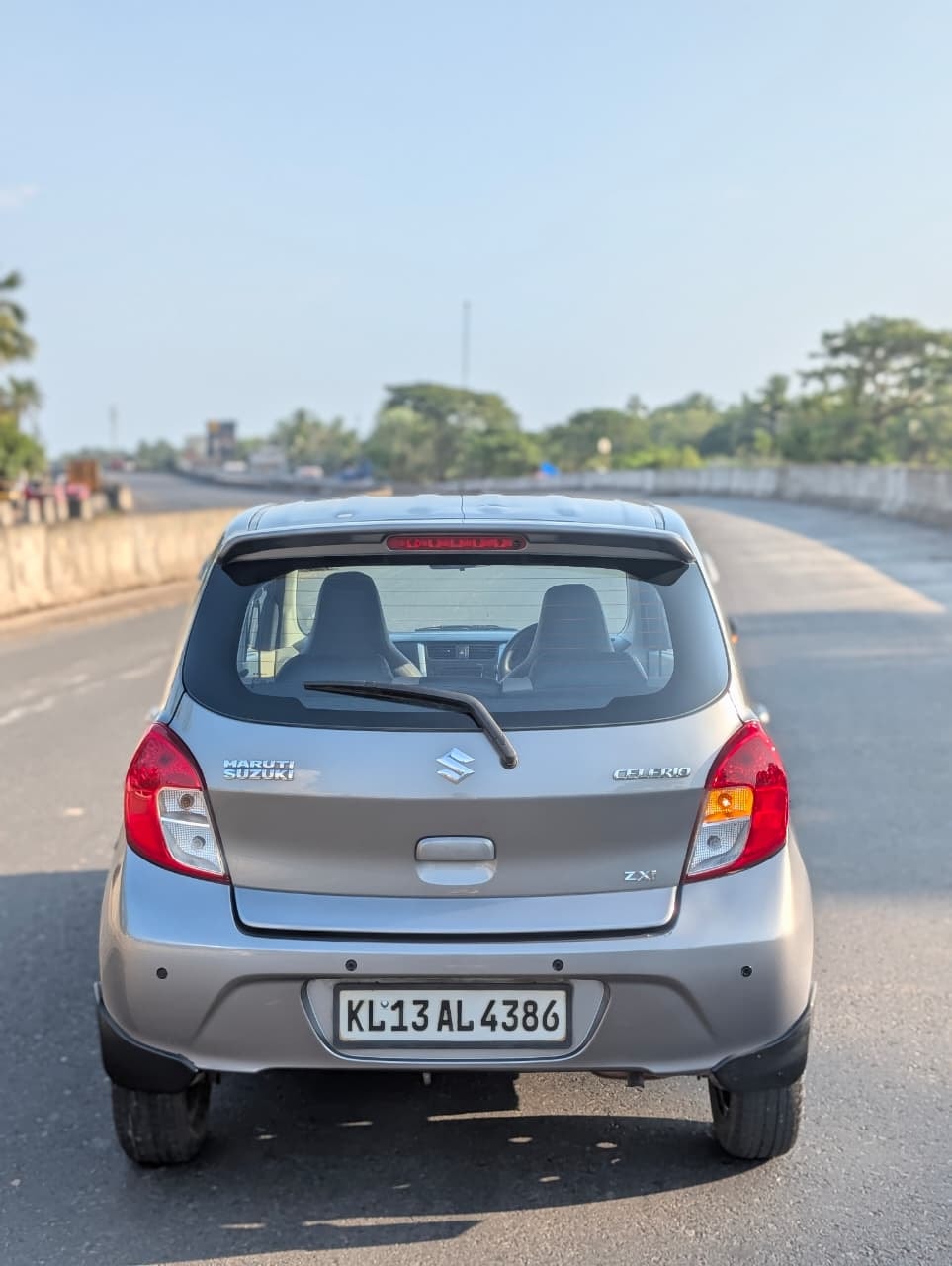 Celerio X image 4 Celerio X image 4