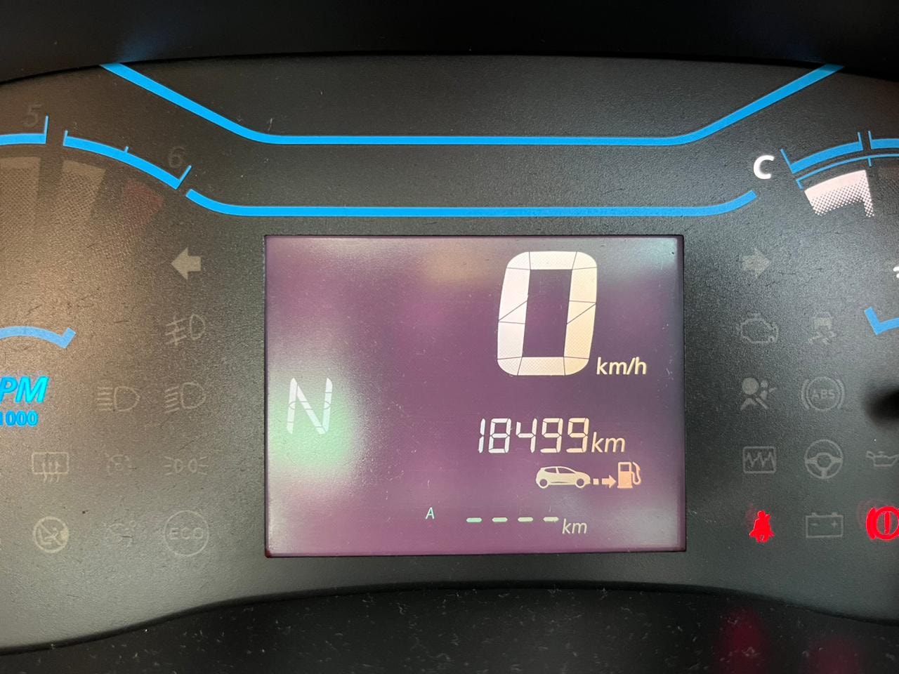 Kwid image 9 Kwid image 9