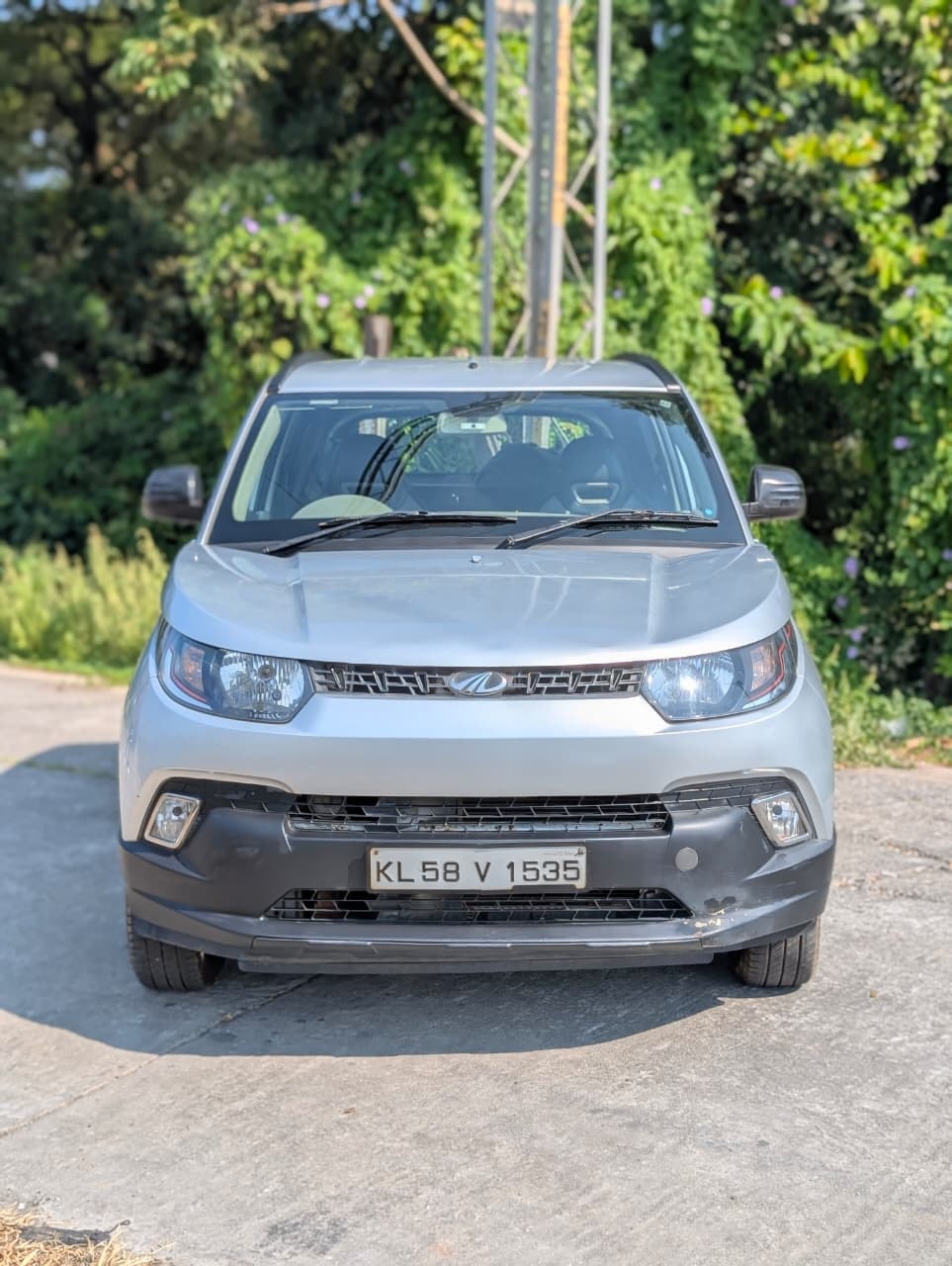 Used 2017 Mahindra KUV100 Used 2017 Mahindra KUV100