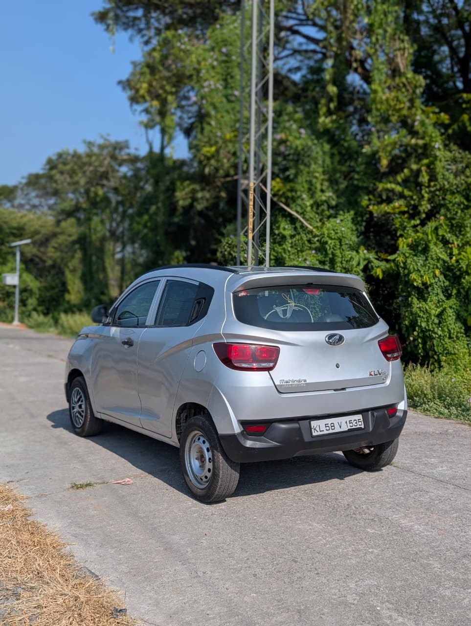 Used 2017 Mahindra KUV100 Used 2017 Mahindra KUV100