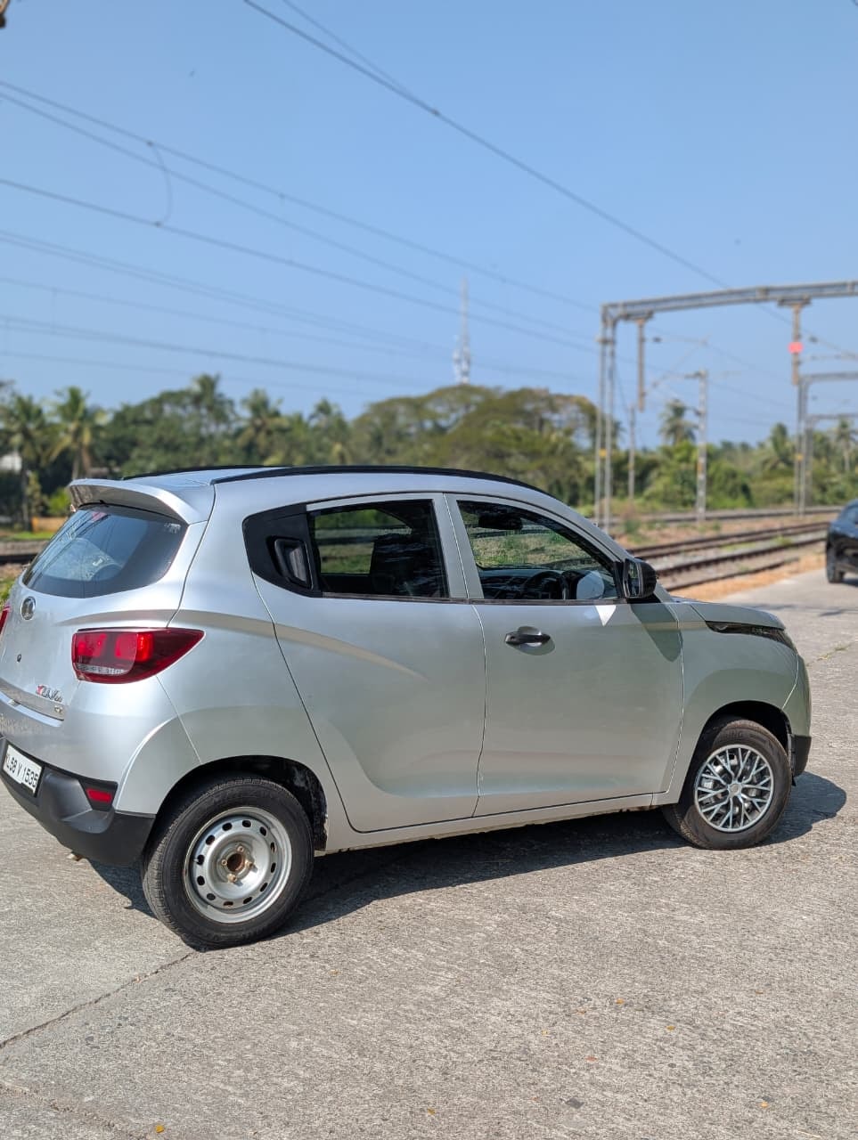 Used 2017 Mahindra KUV100 Used 2017 Mahindra KUV100