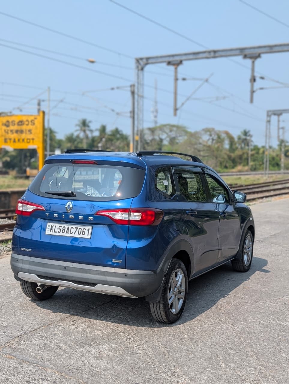 Used 2020 Renault Triber Used 2020 Renault Triber