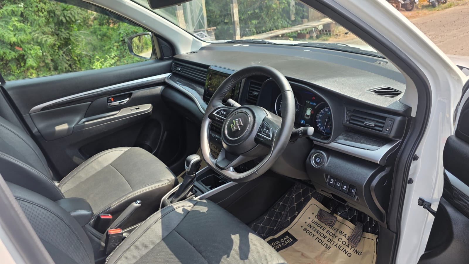 XL6 image 12 XL6 image 12