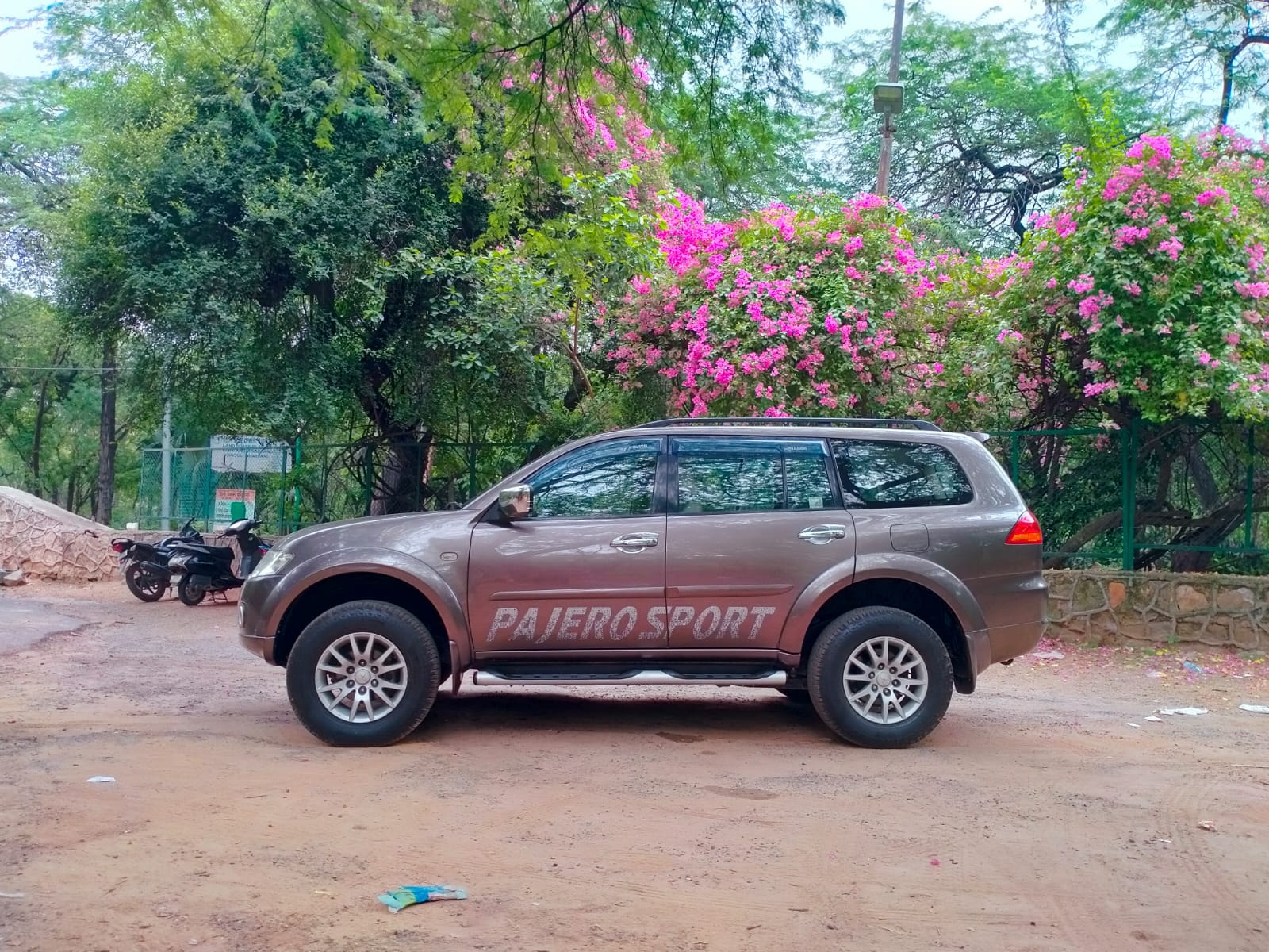 Pajero Sport image 4 Pajero Sport image 4