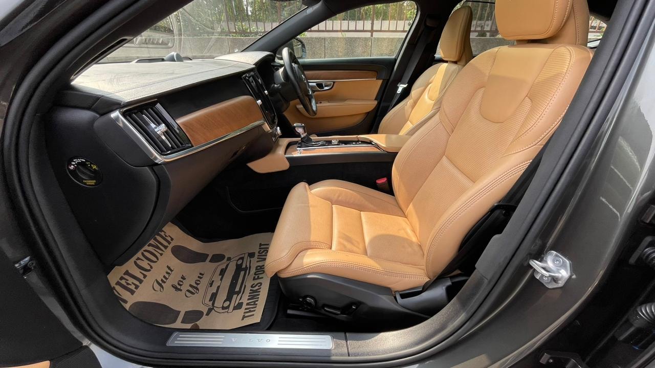 S90 image 8 S90 image 8