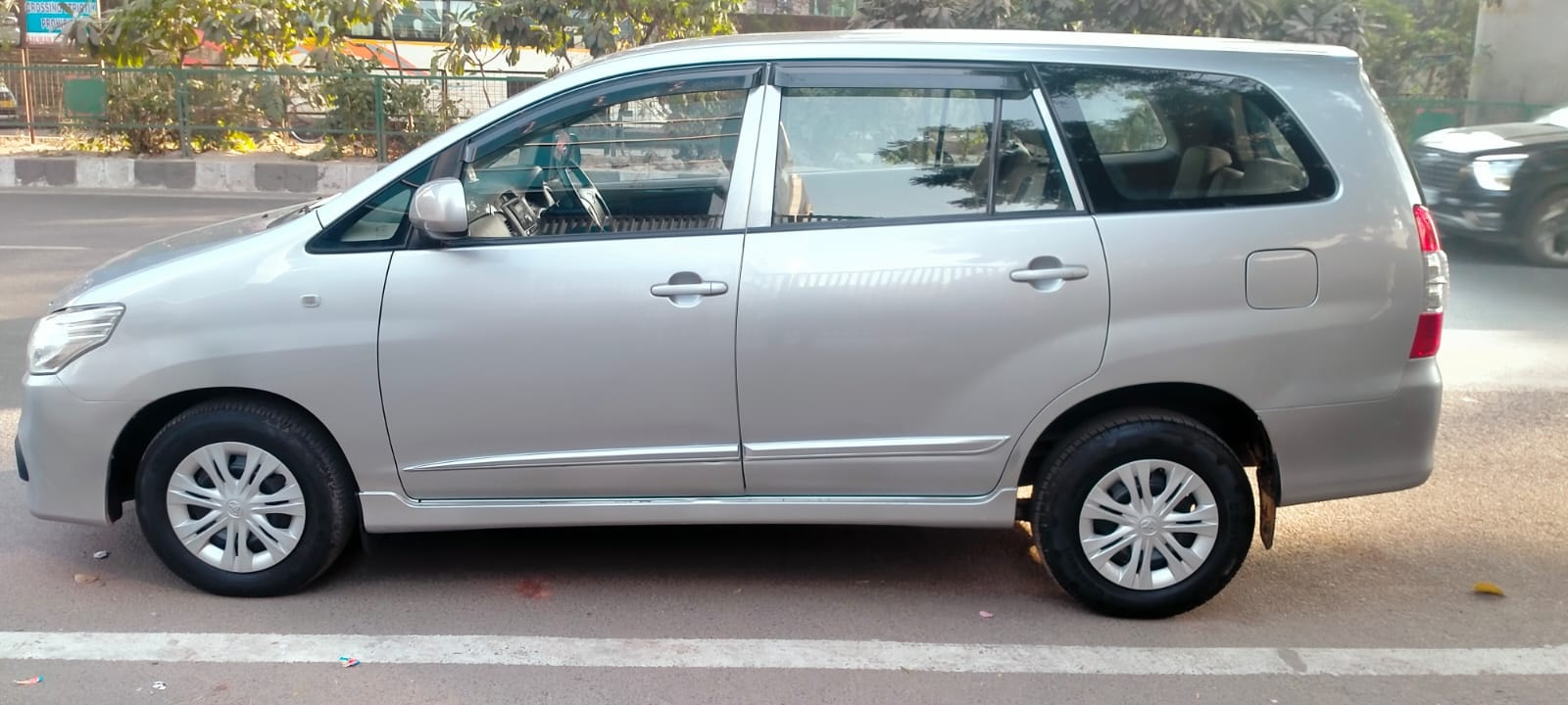 Innova image 3 Innova image 3