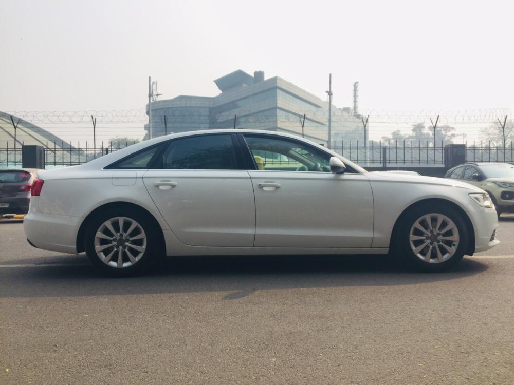 2013 Audi A6 2.0 TDI Right Side View 