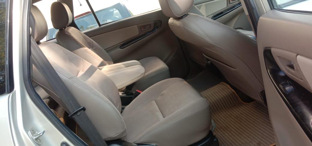 2015 Toyota Innova Euro III 2.5 G 7 Seater Back Seats 