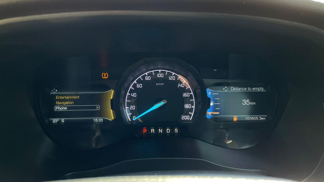 2018 Ford Endeavour XLT 4x4 Odometer 