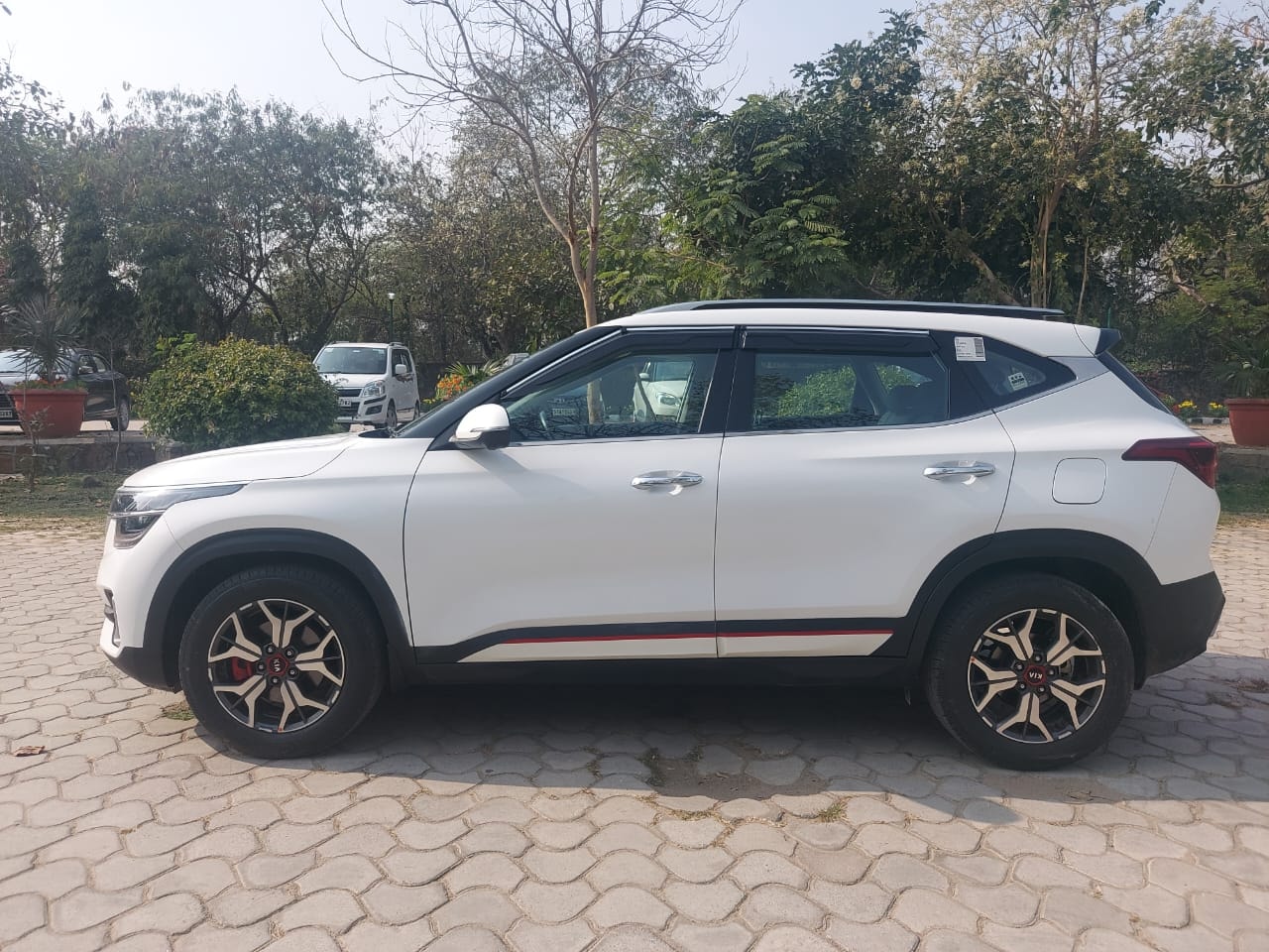 Seltos image 2 Seltos image 2